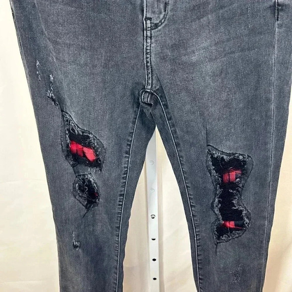 Judy Blue Skinny Fit 5|27 Black Denim Distressed Jeans with Plaid Patch - Picture 8 of 16